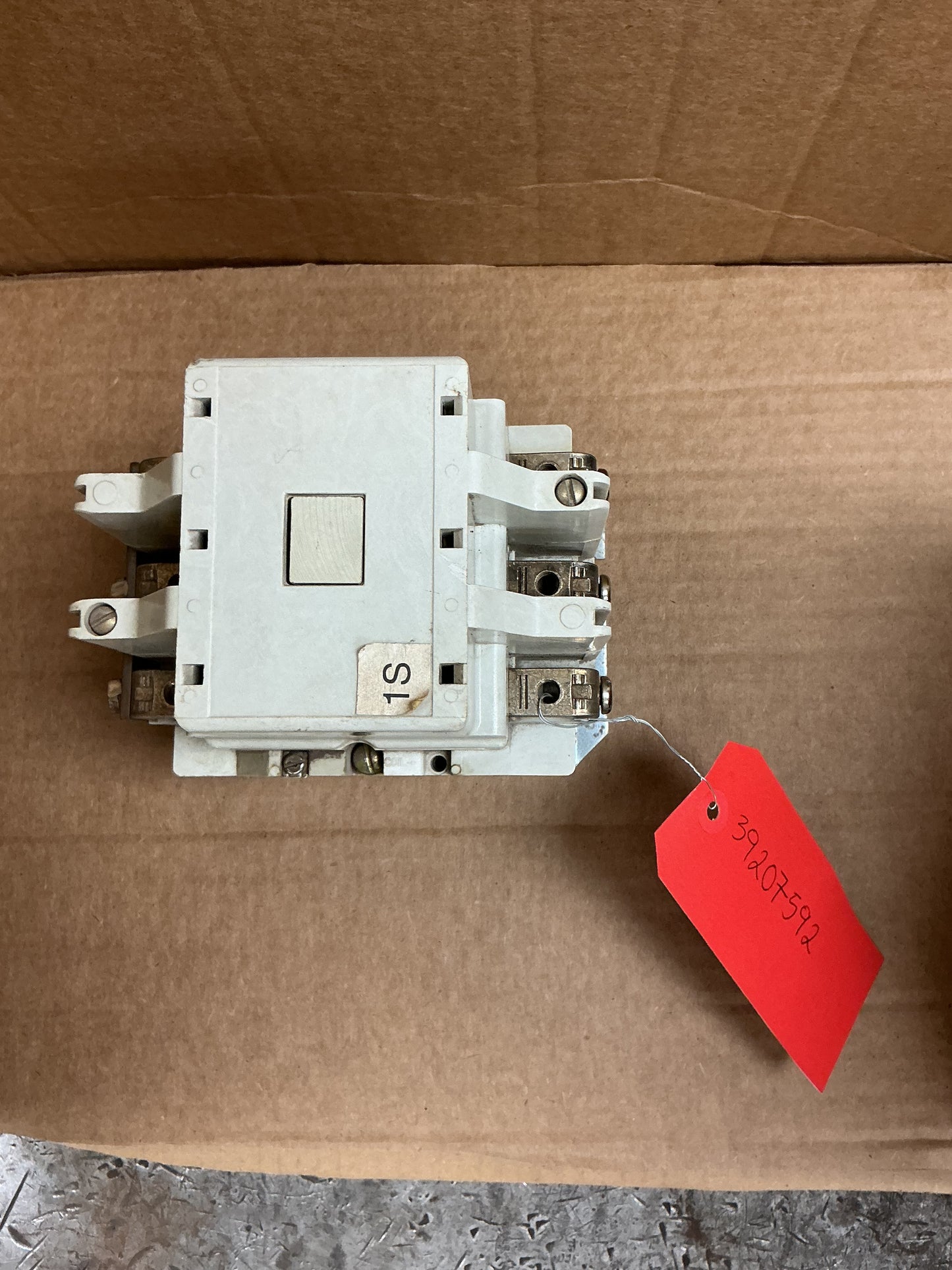 39207592 Contactor