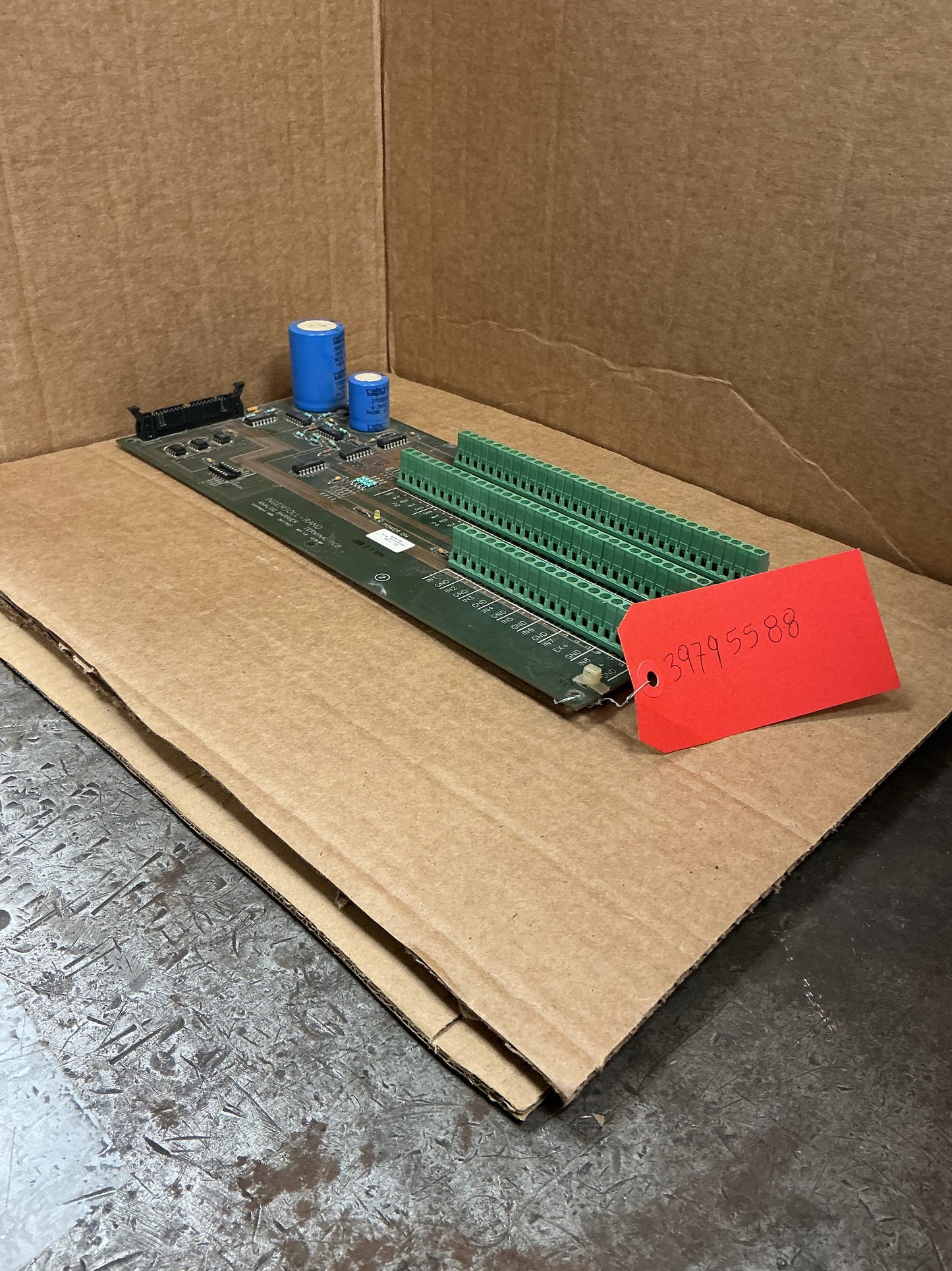 39795588 Analog Barrier Terminal