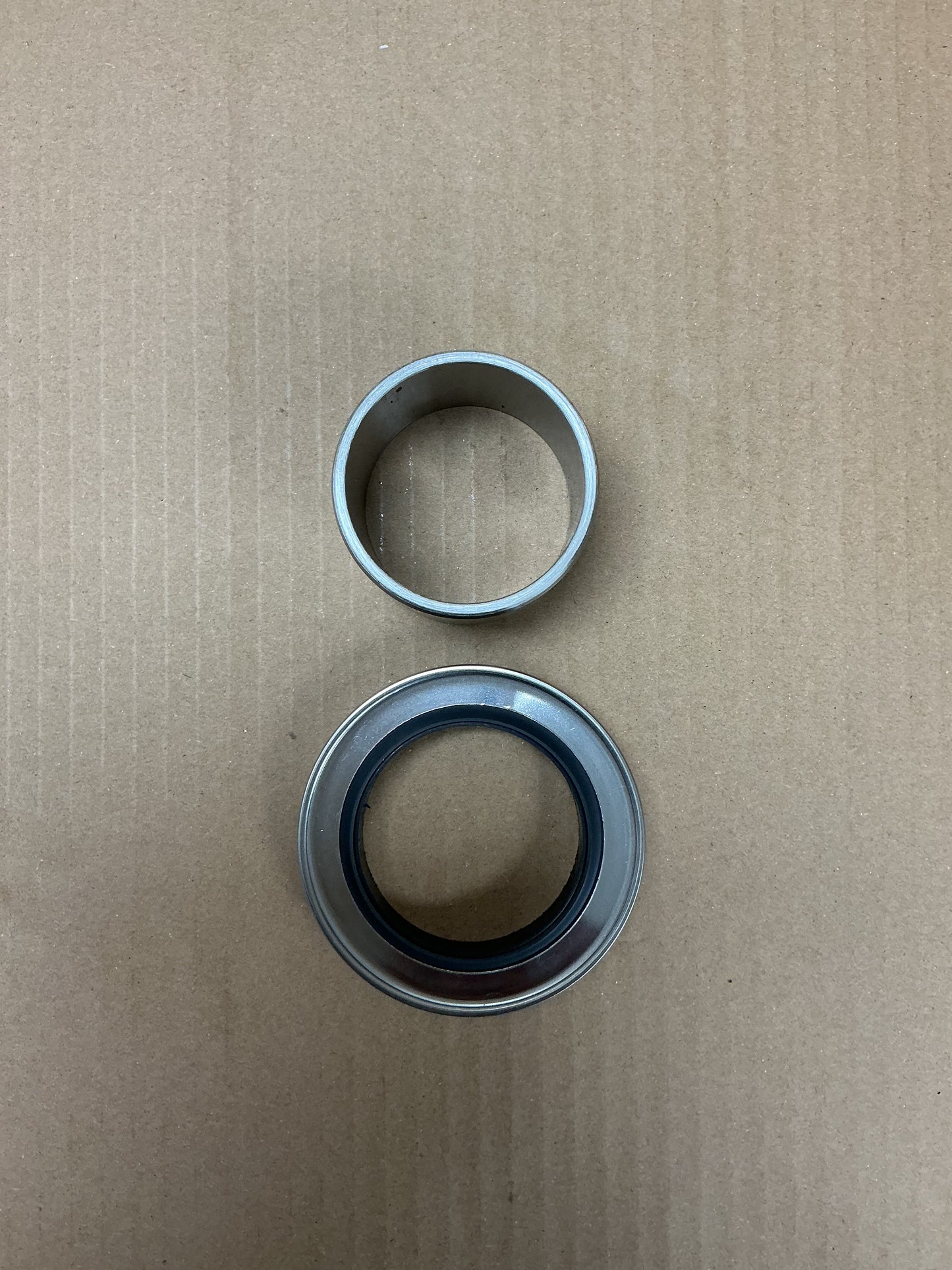 2904006100 Oil seal shaft bushing